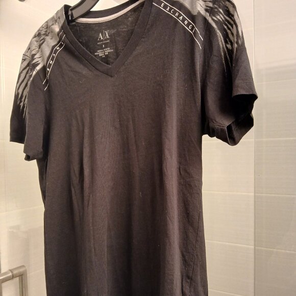 Armani Exchange Wings V-Neck Tee - Picture 5 of 9